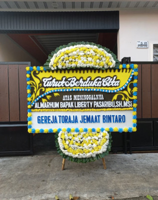 Papan Bunga Duka di Belakang Padang
